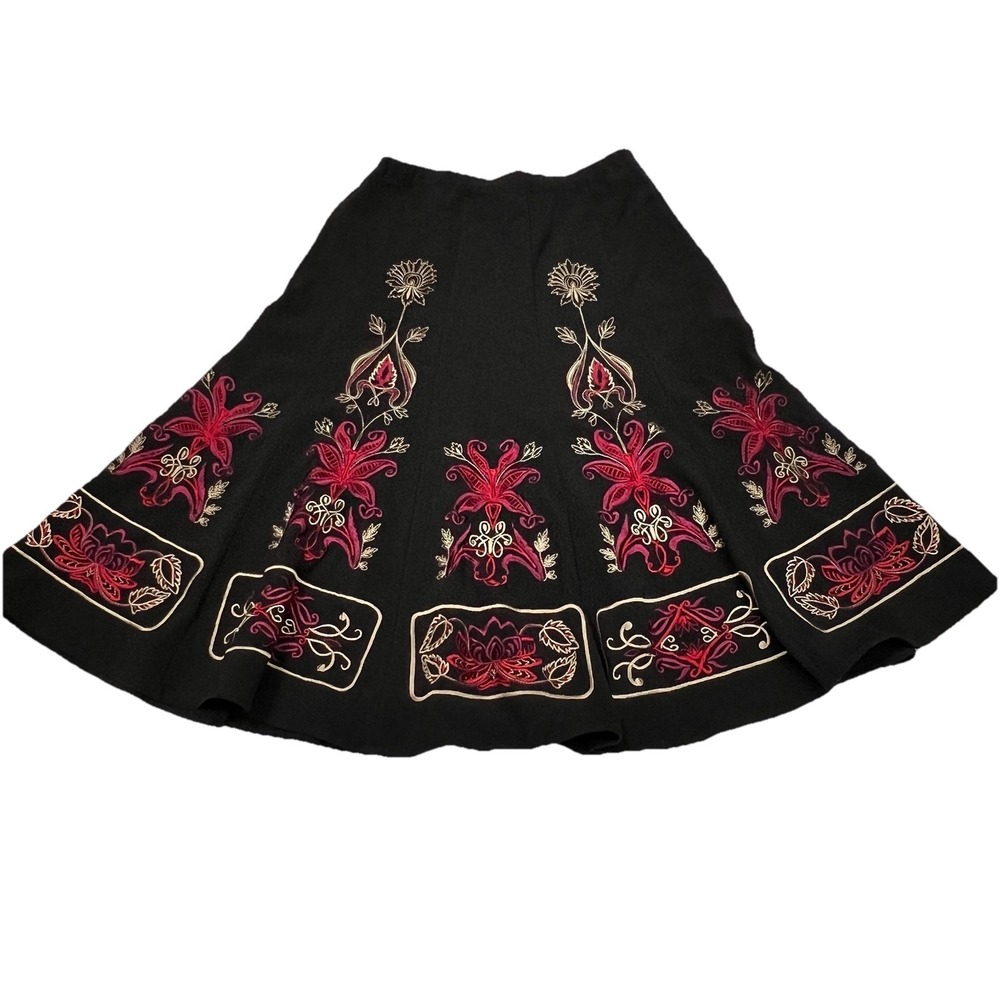 Sunny Leigh Skirt Size 8 Embroidered Floral A-Line Fit Flare Y2K 90's gothic